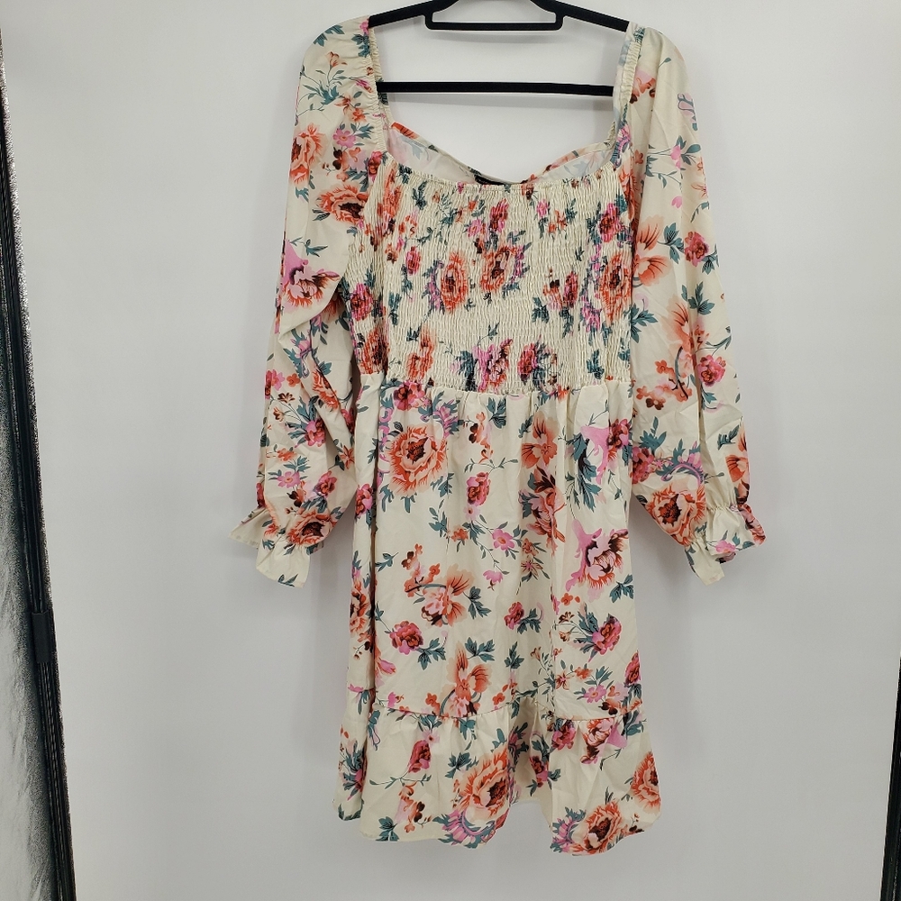 ◇◇ BloomChic Ditzy Floral Smocked Square Neck Lantern Sleeve Dress Size 2XL